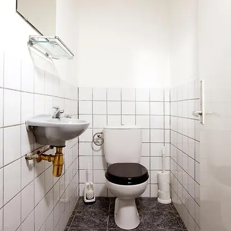 The Dam Square Harrison Apartman